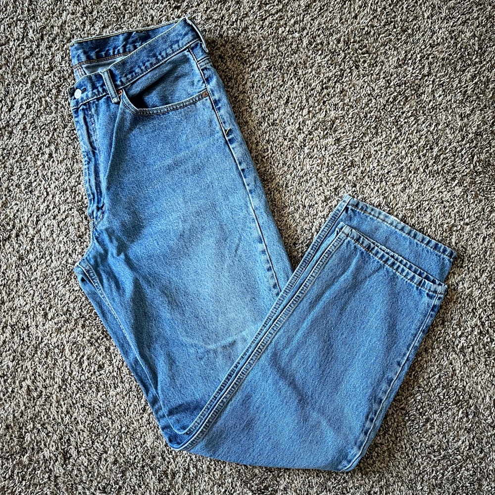 Levi’s 550 Medium Wash Jeans